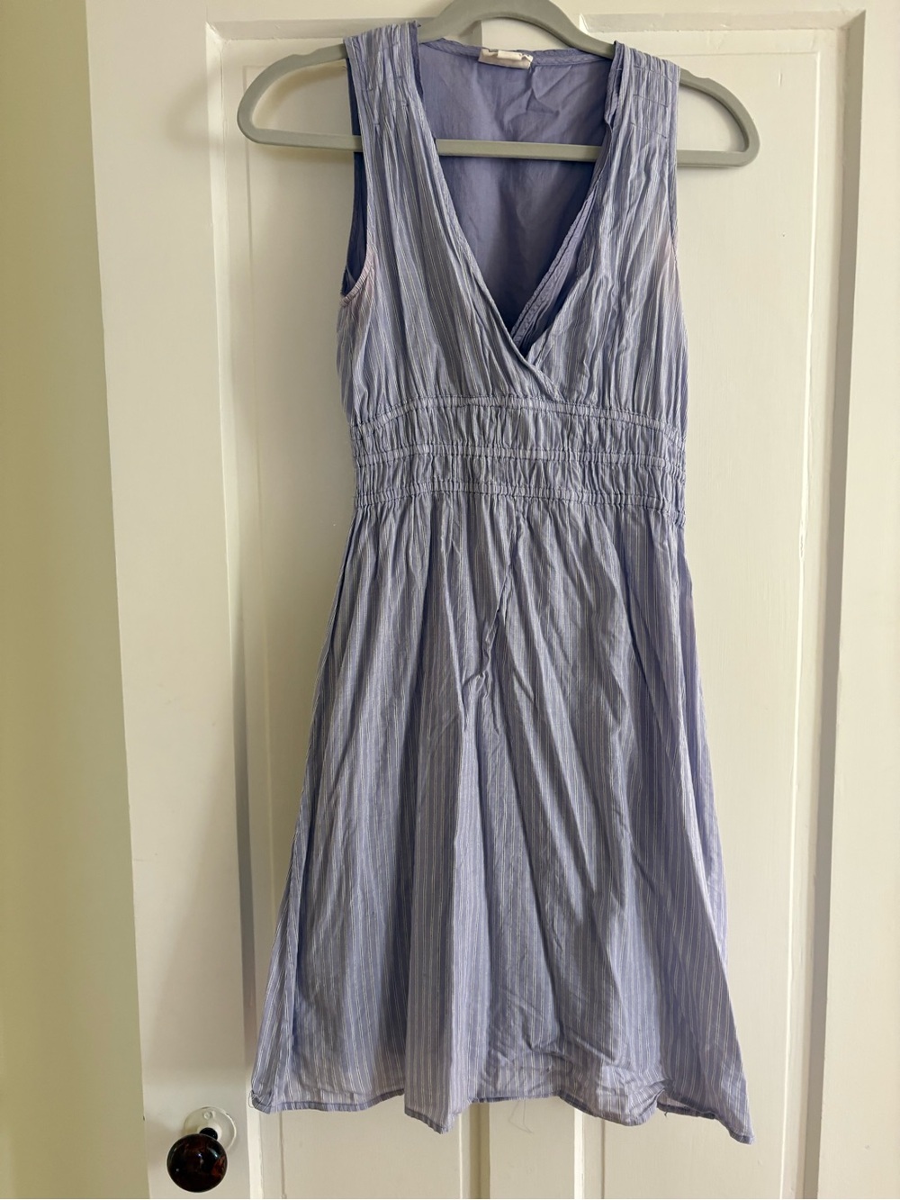 Converse XS 💯% Cotton Sleeveless V-Neck Light Lavender Striped Dress